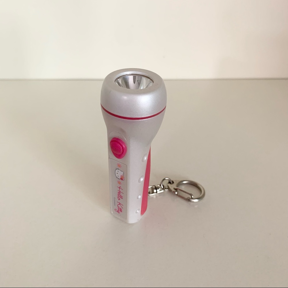 Y2k hello kitty mini flashlight keychain - Picture 8 of 13